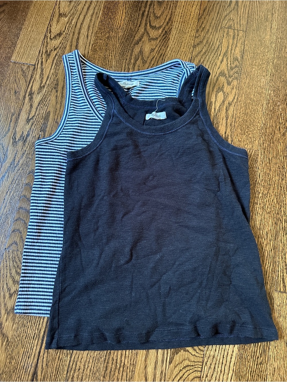 Bundle Madewell tanks size M